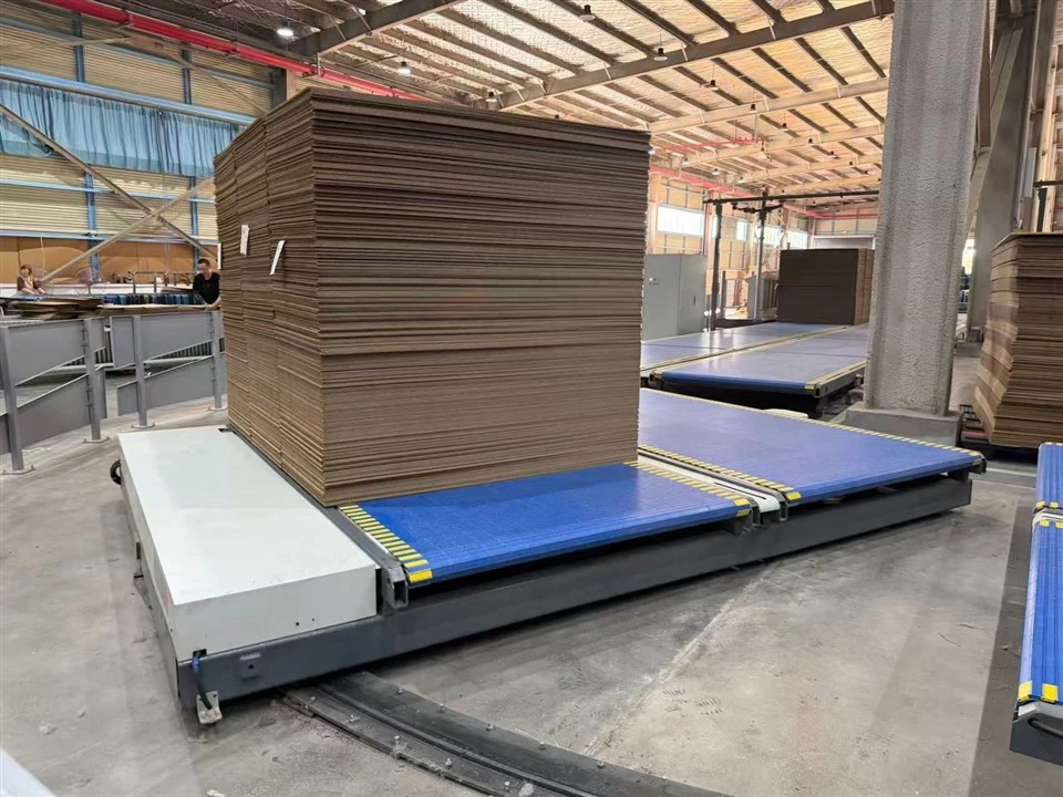 Turnable Conveyor For Corrugated Cardboard 90 Degrees suppliers